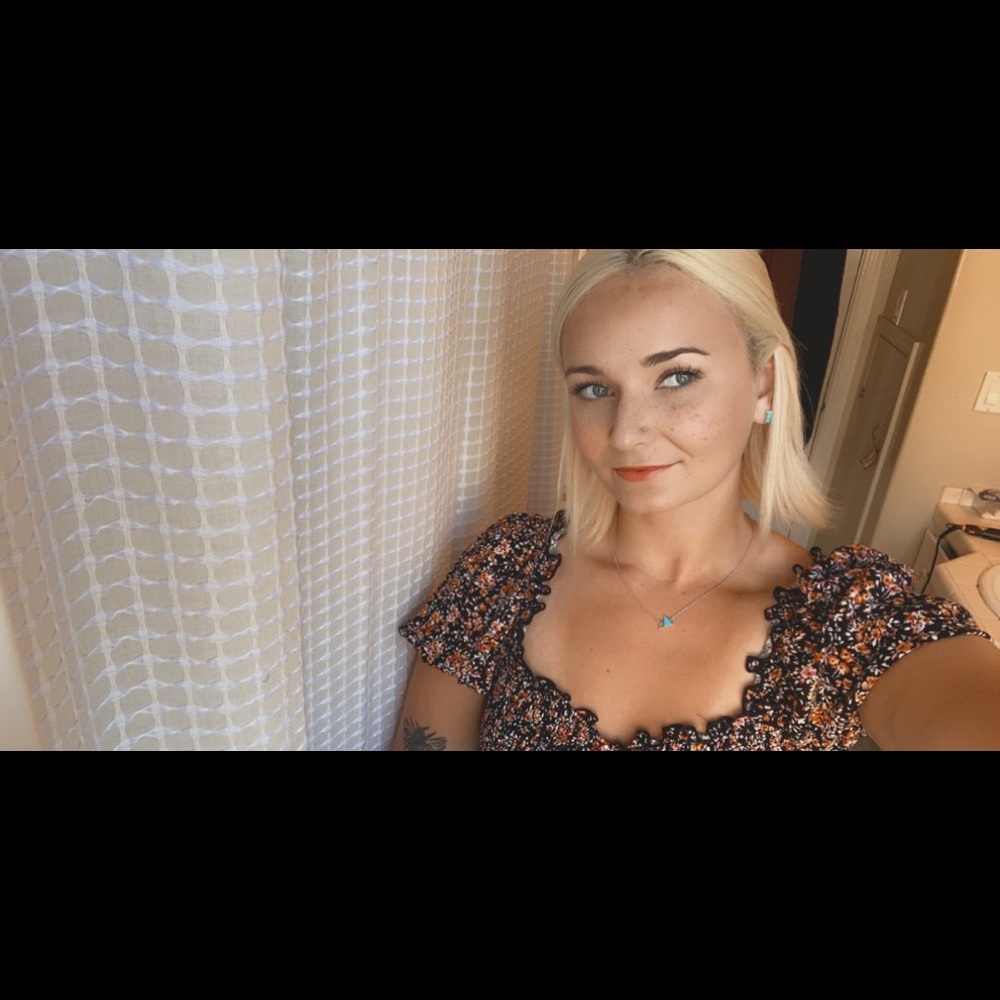 Meet your Posher, Brianna